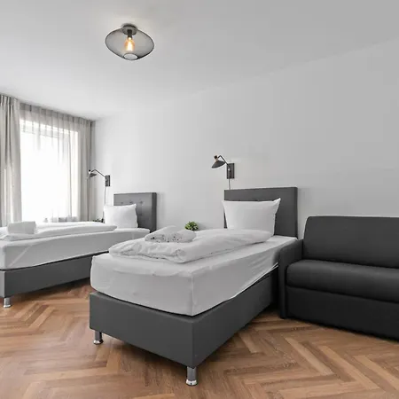 Flatista Homes - Station - 4 Br アパート *