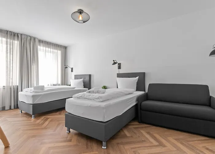 Flatista Homes - Station - 4 Br アパート *