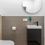 Flatista Homes - Station - 4 Br Apartment